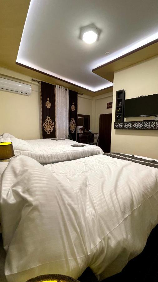Ad Deir Guesthouse Wadi Musa Exterior photo