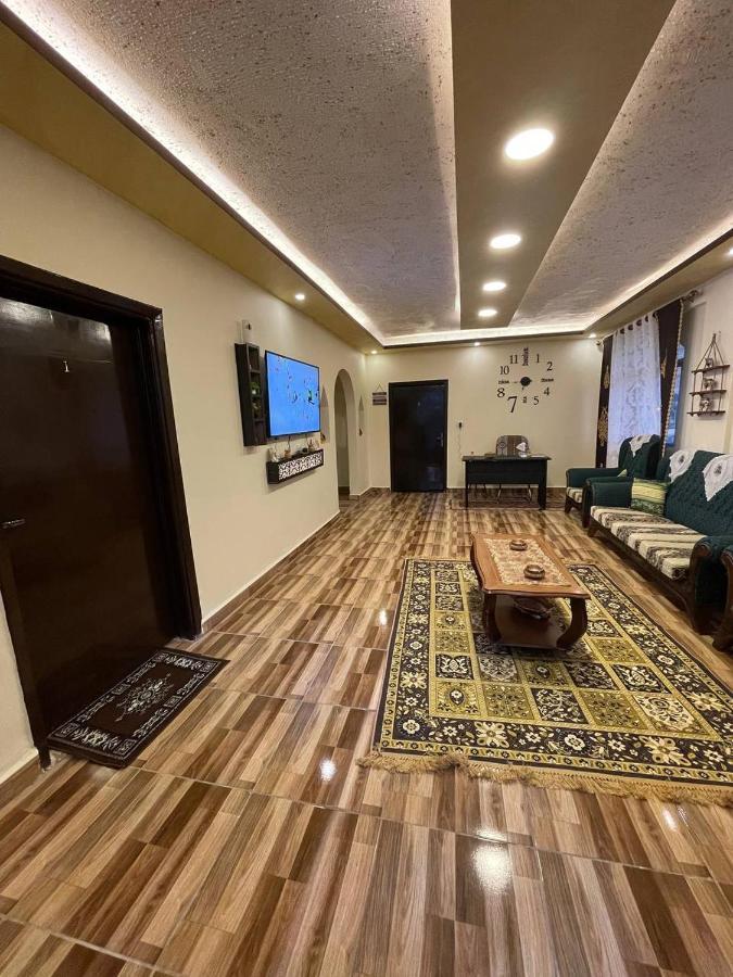 Ad Deir Guesthouse Wadi Musa Exterior photo